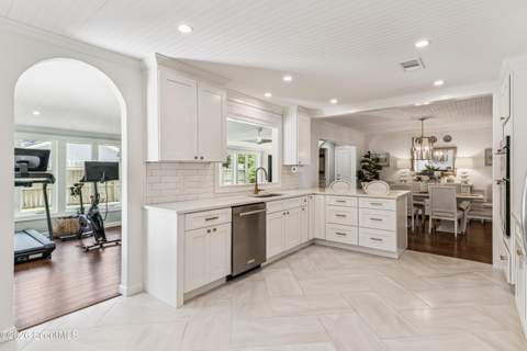 280 Wild Heron Drive, St. Simons Island GA - photo 13 of 34