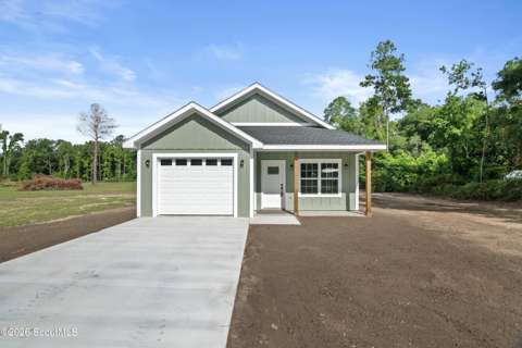 93 Riverside Drive, home for sale in Jesup 31545