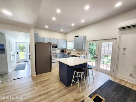206 E Weed Street, St. Marys GA - photo 6 of 37