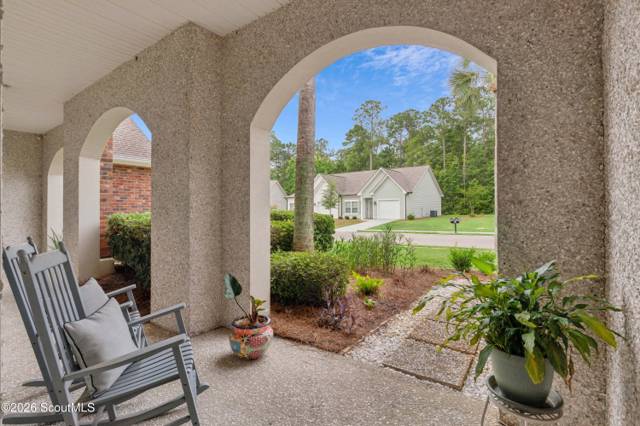 548 Fox Run Circle