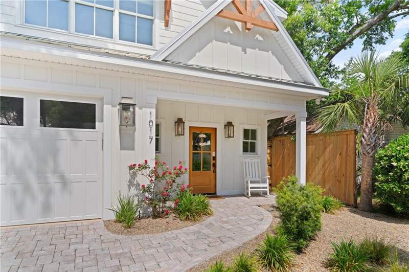 4 bedroom Single Family Residence at 1017 Ocean View Avenue, Ocean View Gardens, St. Simons Island — photo 4