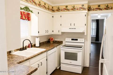 713 Magnolia Drive, Waycross GA - photo 12 of 31