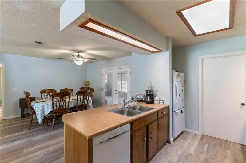 3 bedroom Single Family Residence at 156 W Peach Avenue, Terra Haute, Kingsland — photo 4