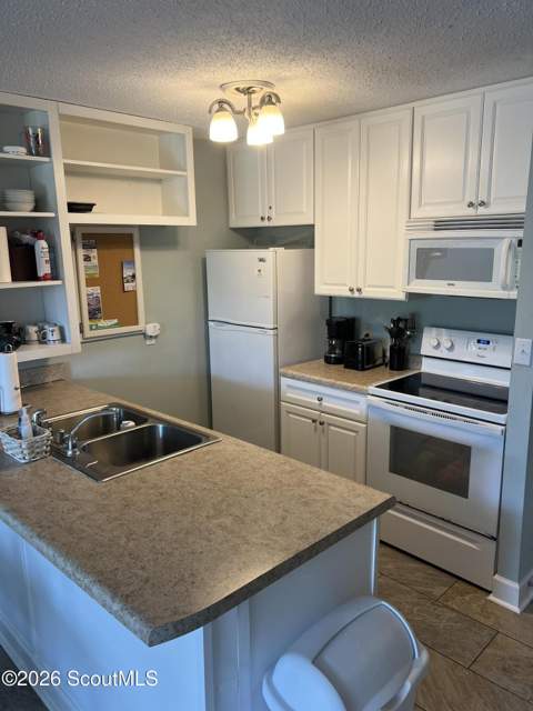 1175 Beachview Drive, Jekyll Island GA - photo 7 of 34