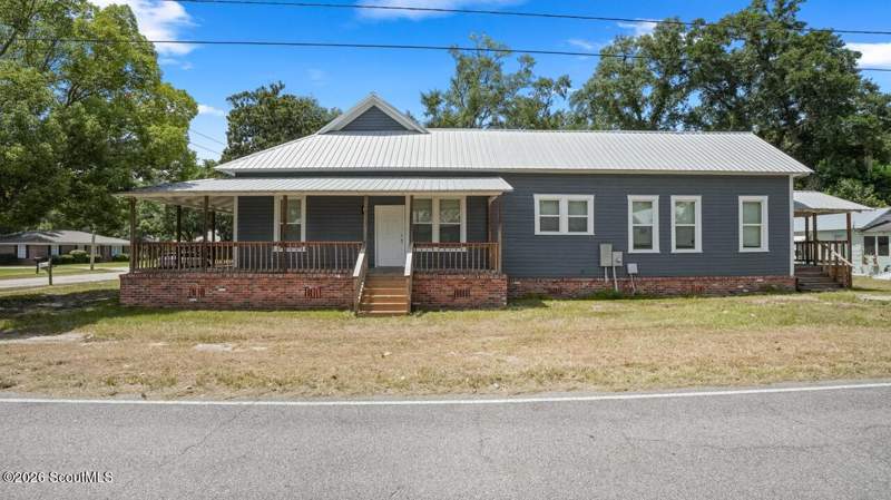4 bedroom Single Family Residence at 391 E Orange Street, No Recorded Subdivision, Jesup — photo 2