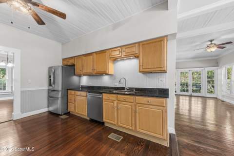 208 Bartlett Street, St. Marys GA - photo 16 of 60
