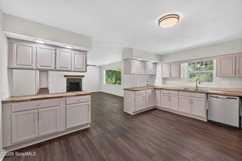 1709 Marshall Drive, Waycross GA - photo 8 of 32