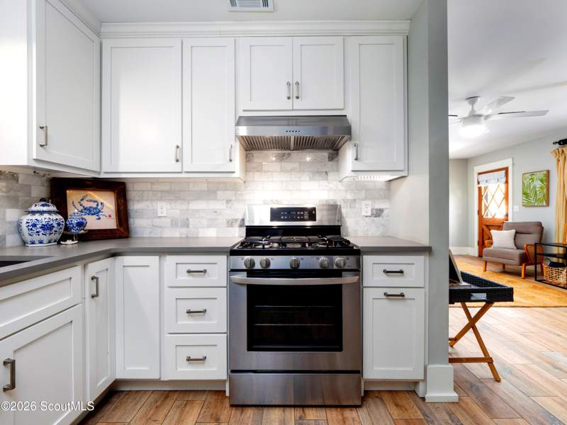 3 bedroom Single Family Residence at 706 Island View Drive, Island View, Brunswick — photo 5