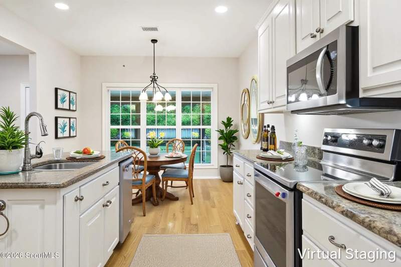 5 bedroom Single Family Residence at 187 W Commons Drive, The Commons at Frederica, St. Simons Island — photo 4