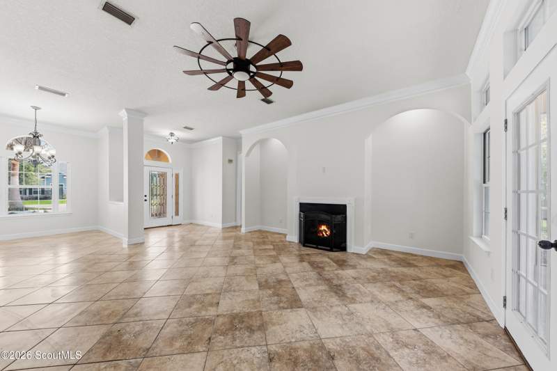 4 bedroom Single Family Residence at 227 Edgewater Drive, Winding River, St. Marys — photo 3