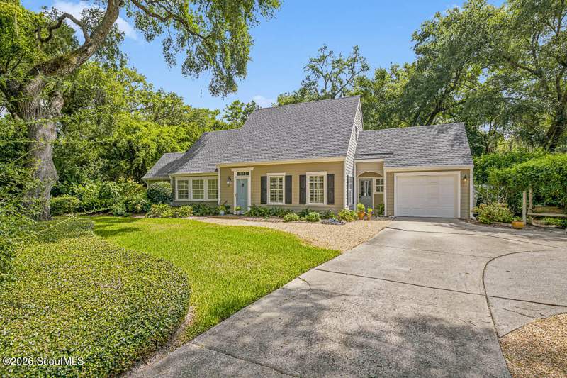 3 bedroom Single Family Residence at 104 Captain Young Court, Youngwood, St. Simons Island — photo 4