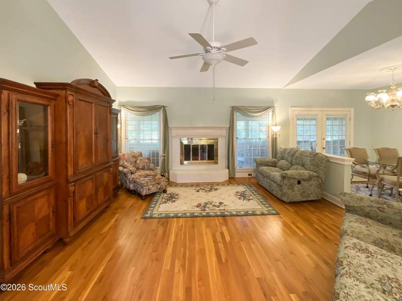 4 bedroom Single Family Residence at 233 Sandcastle Way, Sandcastle, St. Simons Island — photo 4