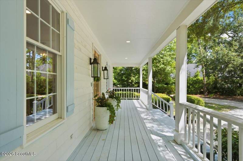 5 bedroom Single Family Residence at 104 Cascades, St. Simons Island Club, St. Simons Island — photo 3