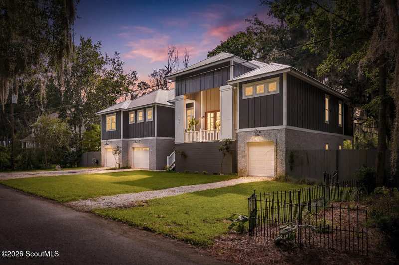 3 bedroom Single Family Residence at 100 Virginia Drive, Village Bluff, St. Simons Island — photo 1