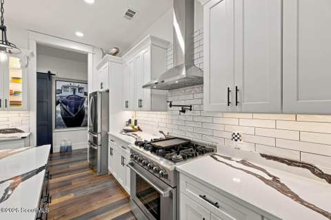 100 Virginia Drive, St. Simons Island GA - photo 10 of 70