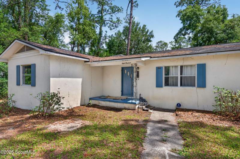 3 bedroom Single Family Residence at 800 Richmond Avenue, No Recorded Subdivision, Waycross — photo 2