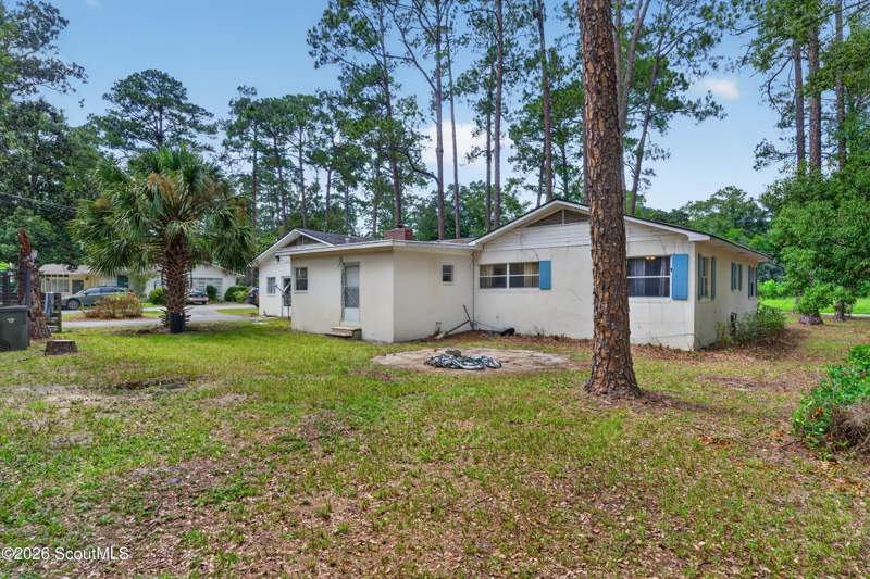 3 bedroom Single Family Residence at 800 Richmond Avenue, No Recorded Subdivision, Waycross — photo 5