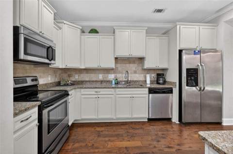 1405 Reserve Court, St. Simons Island GA - photo 8 of 33
