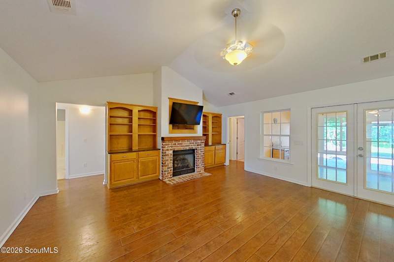 4 bedroom Single Family Residence at 55 Buckmeadow Circle, Buck Meadow Plantation, Brunswick — photo 4