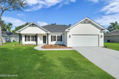 2049 Photonia Avenue, home for sale in Jesup 31546