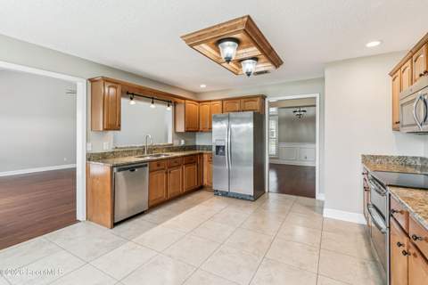 203 Cumberland Drive, Kingsland GA - photo 11 of 30