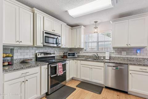 711 Sand Hill Trace, St. Simons Island GA - photo 8 of 36