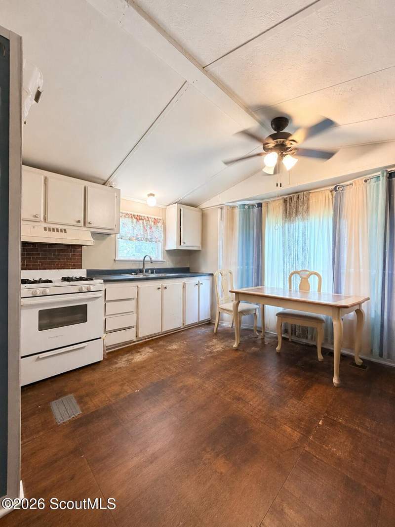 3 bedroom Mobile Home at 76 Armadillo Run, No Recorded Subdivision, Hortense — photo 3