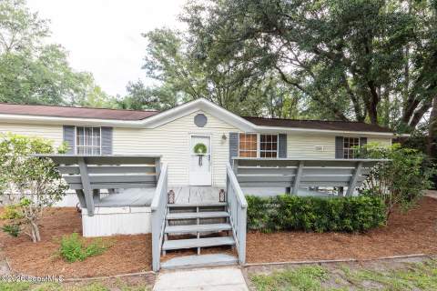 120 Baumgardner Circle, Brunswick GA - photo 6 of 97