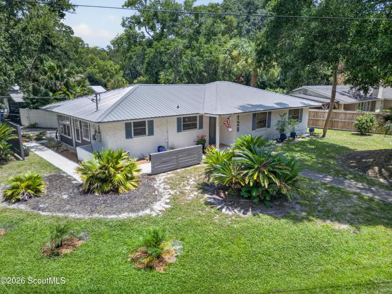 4 bedroom Single Family Residence at 128 Druid Oaks Lane, Highland Acres, St. Simons Island — photo 2
