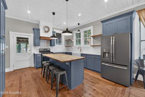 708 Richmond Street, Brunswick GA - photo 10 of 31