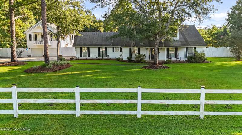 4 bedroom Single Family Residence at 322 Damon Drive, No Recorded Subdivision, Jesup — photo 4