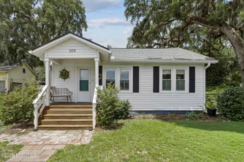 109 E Church Street, home for sale in St. Marys 31558