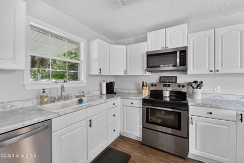 309 Lamplighter Lane, Waycross GA - photo 12 of 27