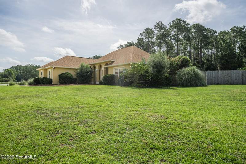 4 bedroom Single Family Residence at 159 Lakes Drive, The Lakes, Brunswick — photo 2