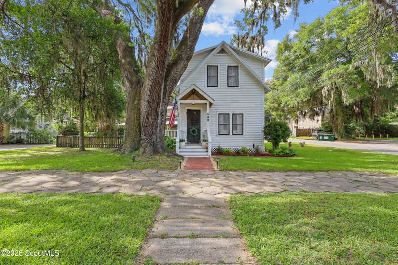 2 bedroom Single Family Residence at 600 Prince Street, Old Town, Brunswick — photo 1