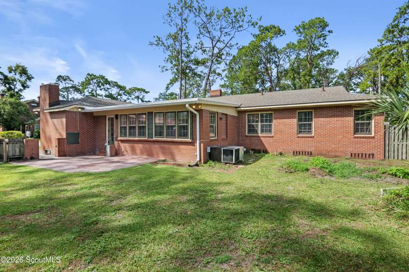 4 bedroom Single Family Residence at 707 Ava Street, No Recorded Subdivision, Waycross — photo 3