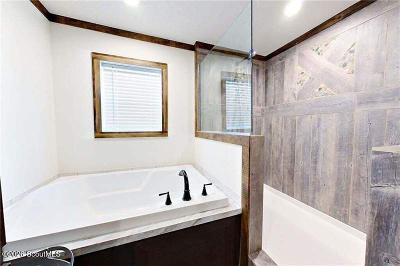 4 bedroom Mobile Home at 2101 Albert Gibson Road, Golden Isles Estates, Hortense — photo 5