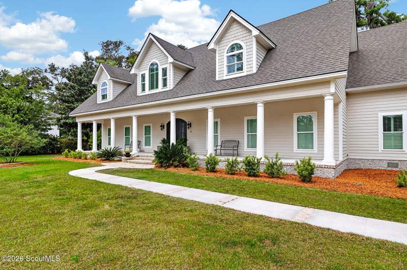 4 bedroom Single Family Residence at 165 Butler Lake Drive, Hampton Point, St. Simons Island — photo 4