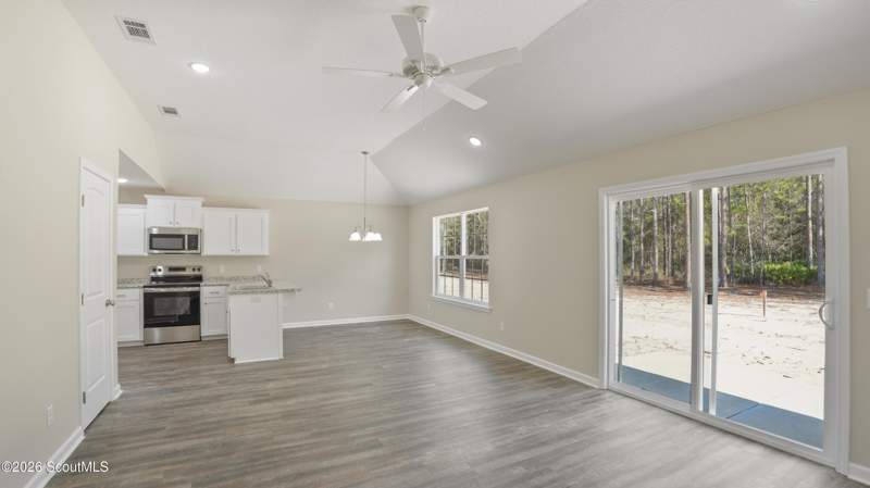 3 bedroom Single Family Residence at 17 Pine Ridge Road, No Recorded Subdivision, Jesup — photo 2