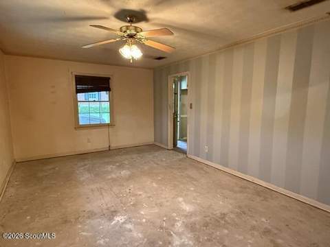 708 Beville Street, Waycross GA - photo 11 of 28