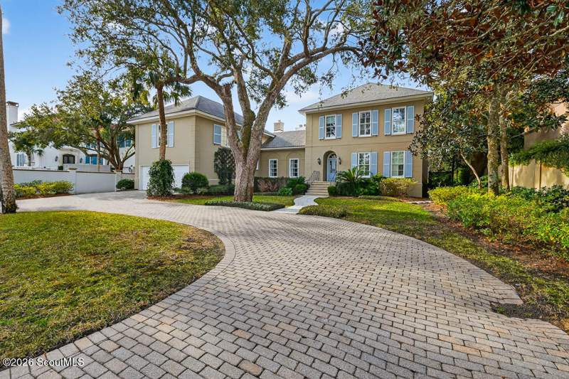5 bedroom Single Family Residence at 121 E Thirty Fourth Street, Sea Island Cottages, Sea Island — photo 3