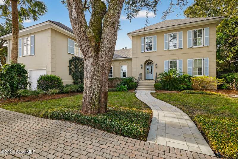 5 bedroom Single Family Residence at 121 E Thirty Fourth Street, Sea Island Cottages, Sea Island — photo 5