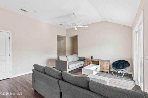 1074 Spring Grove Road, Jesup GA - photo 10 of 27
