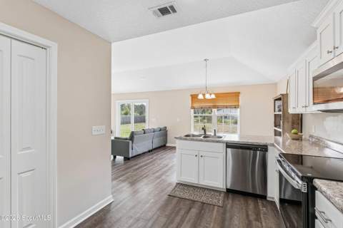 1074 Spring Grove Road, Jesup GA - photo 15 of 27