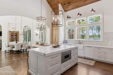 185 Kirkaldy Lane, St. Simons Island GA - photo 11 of 54