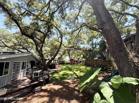 512 Wesley Oak Circle, St. Simons Island GA - photo 8 of 34