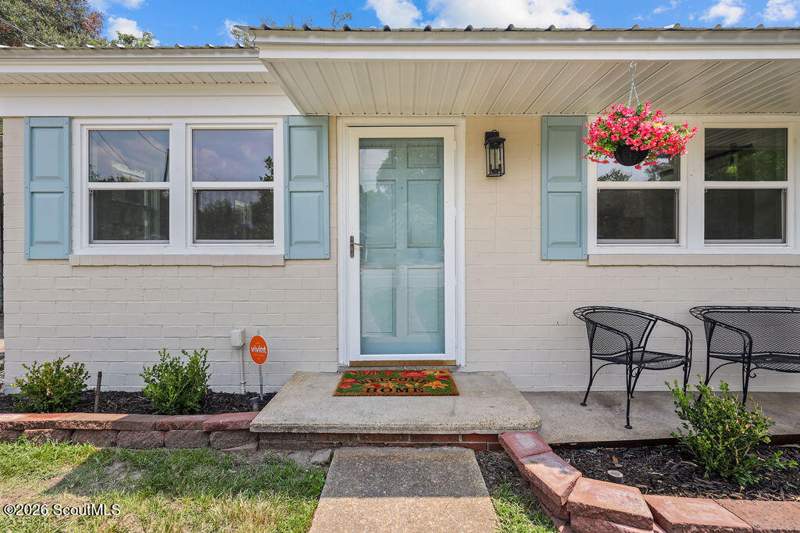 3 bedroom Single Family Residence at 1204 4th Avenue, 33 Acre Tract, Brunswick — photo 3