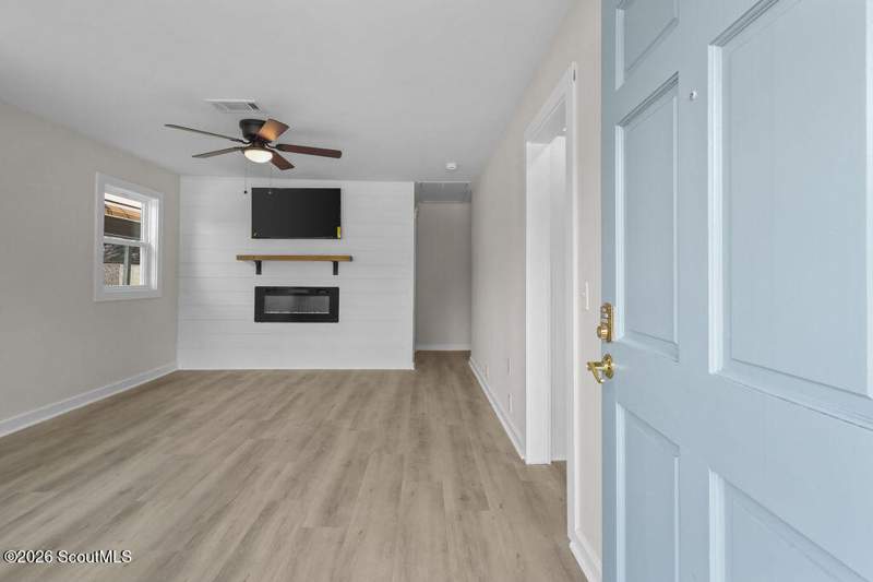 3 bedroom Single Family Residence at 1204 4th Avenue, 33 Acre Tract, Brunswick — photo 4