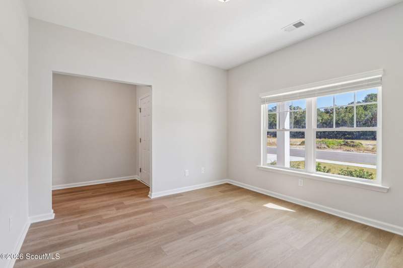 5 bedroom Single Family Residence at 16 Fulham Road, Majestic Oaks, Brunswick — photo 3