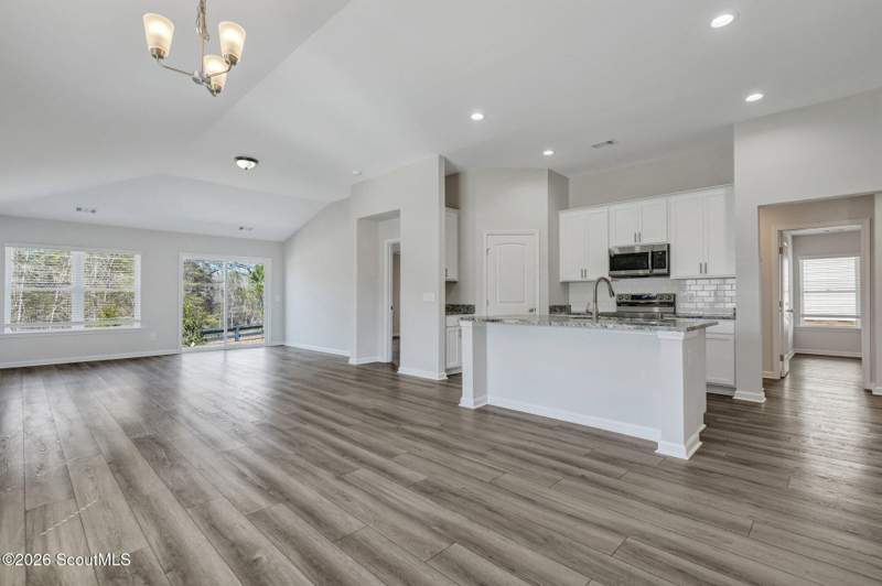4 bedroom Single Family Residence at 45 Nautilus Avenue, Sweetwater at Golden Isles, Brunswick — photo 3